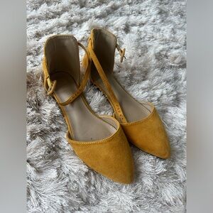 Ollio Mustard Ankle-Strap Flats